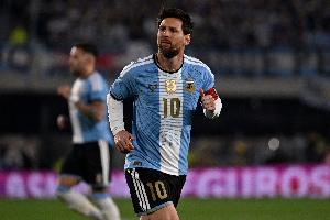 枪手旧将:金球奖可能会给梅西,一是肯定其生涯 二是本届世界杯