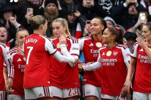 本轮女足英超北伦敦德比，阿森纳女足2-1逆转热刺女足